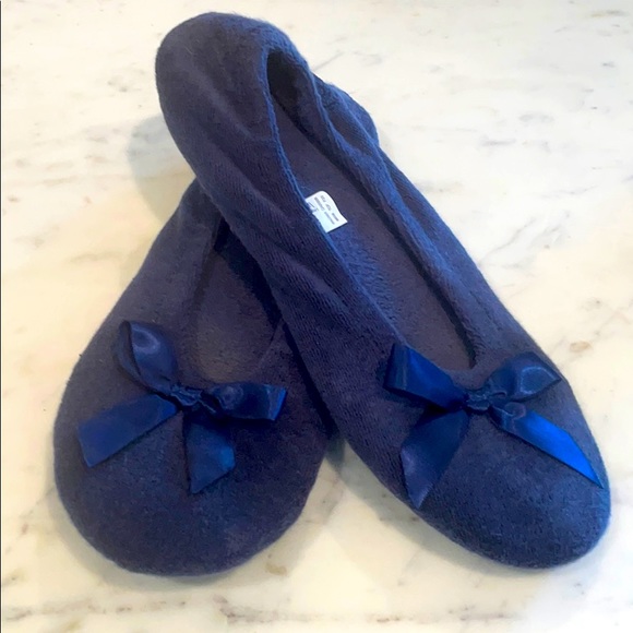 Isotoner slippers